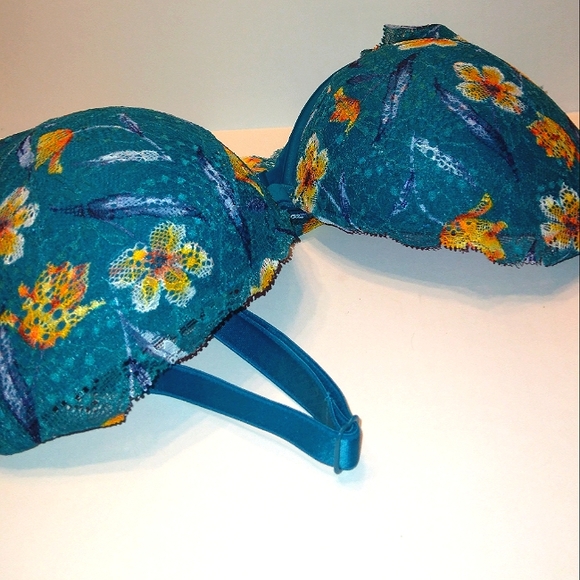 New Victoria's Secret PINK Gorgeous Lacey Date Super Push-Up Bra 36D - Picture 14 of 16